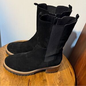 Bertuchi Black Suede Chunky Heel Boots